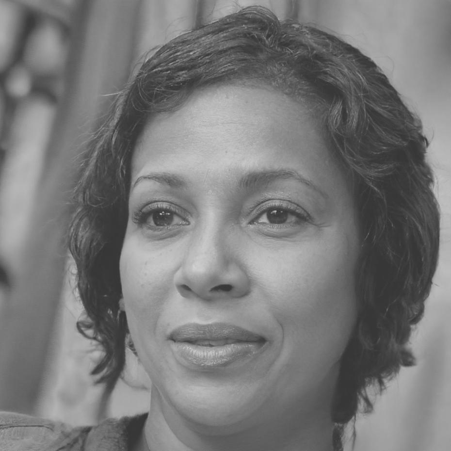 Freya Blackwood, Chief Financial Strategist